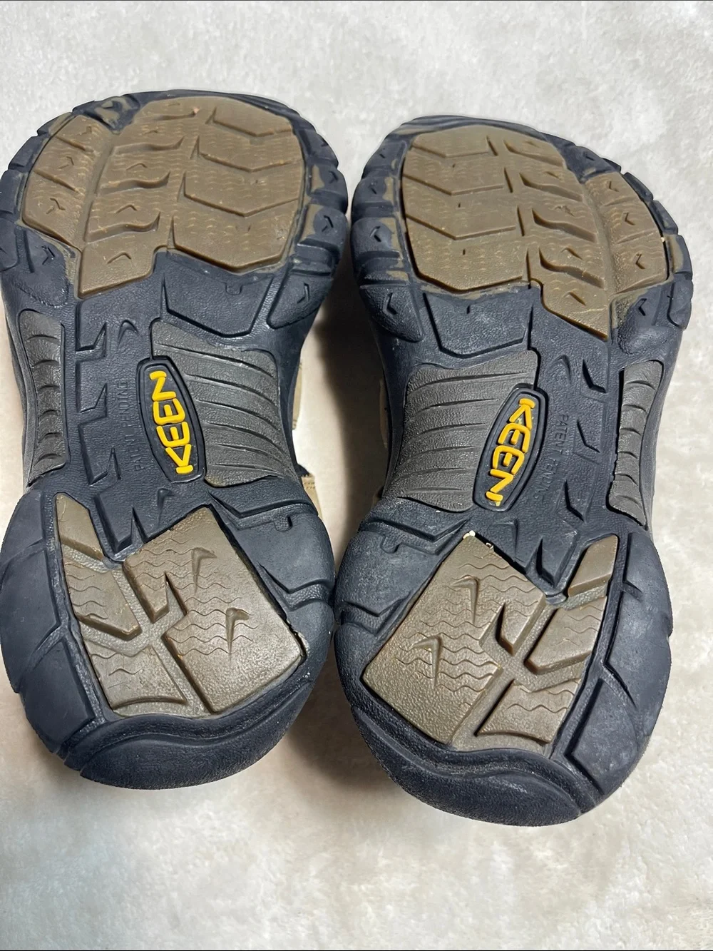 Keen Brown and Black Men's Newport Fisherman Sandals Size 11